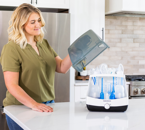 EN Baby Brezza Superfast sterilizer dryer opened by a mother - product thumbnail