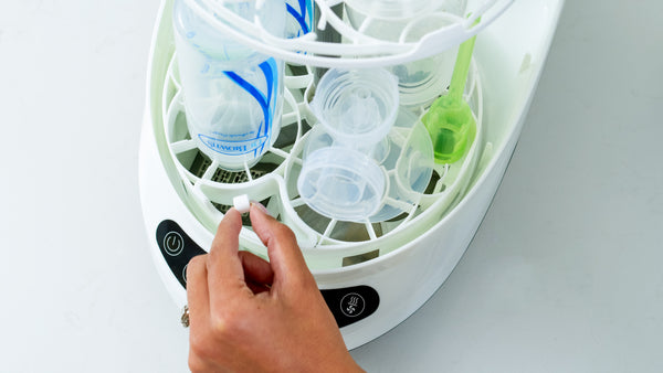 Baby Brezza Bottle washer pro with detergent tablet operation  - product thumbnail